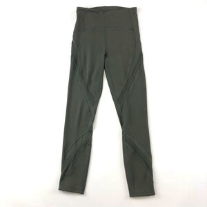 Lululemon Bootcamp Ready Tight 25"
Grey Sage Size 4